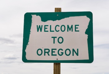 Welcome to Oregon sign